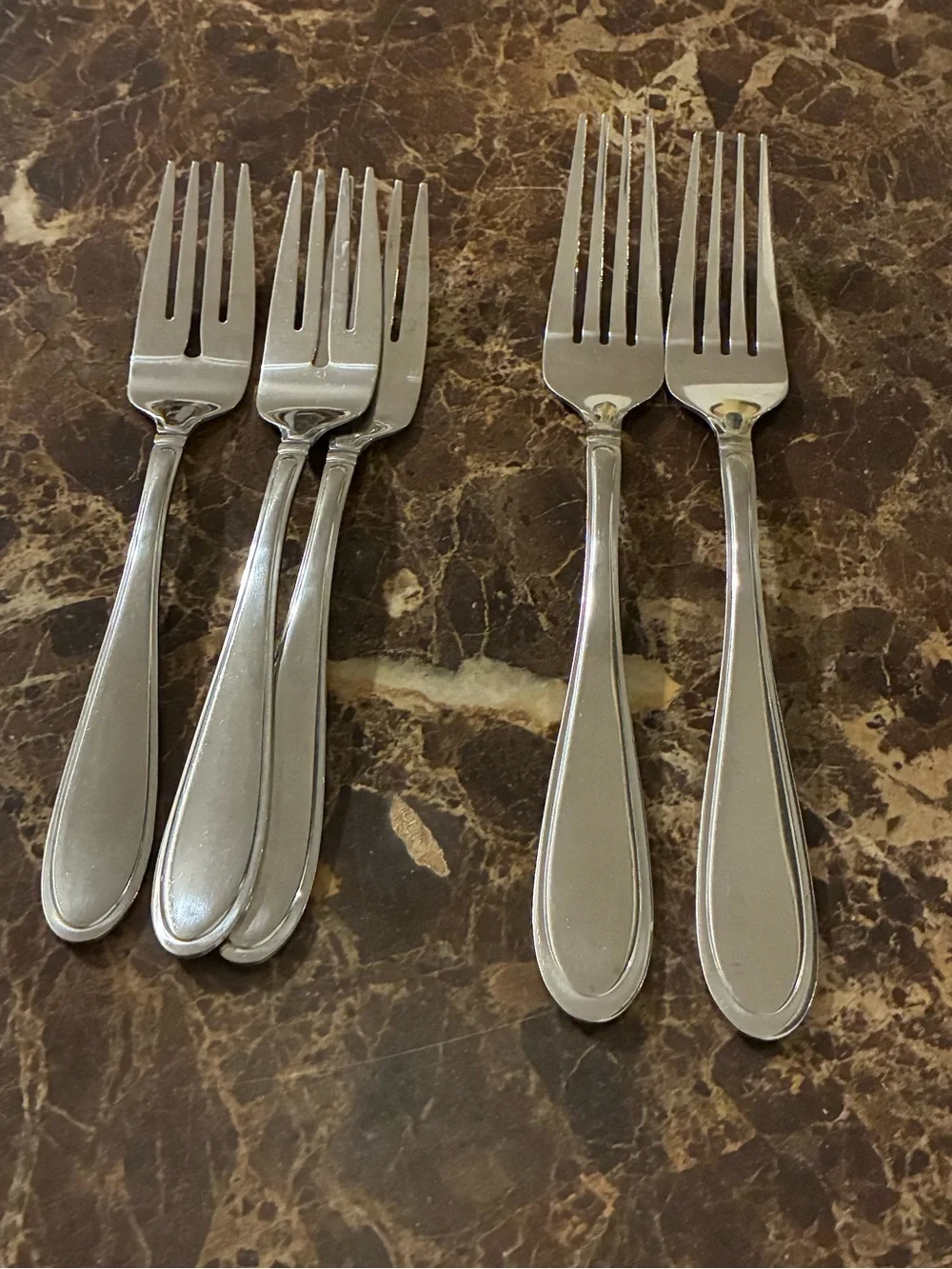 Cambridge Cherish Salad Forks And Dinner Forks Flatware (Set of 5)